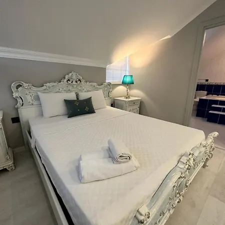 Hotel Pine *